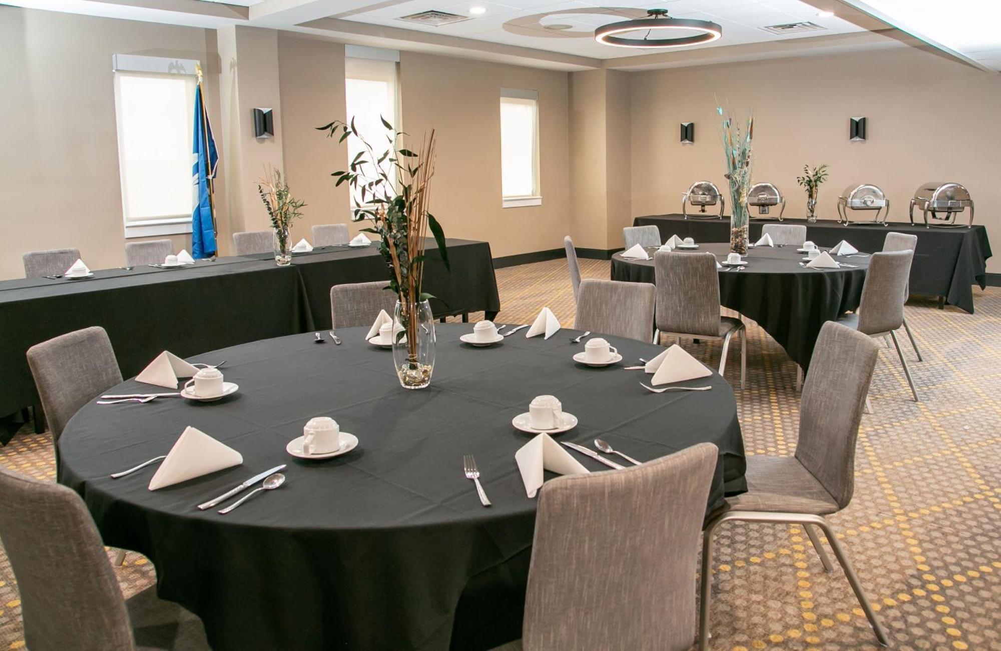 Hotel New Orleans By Ihg 3*