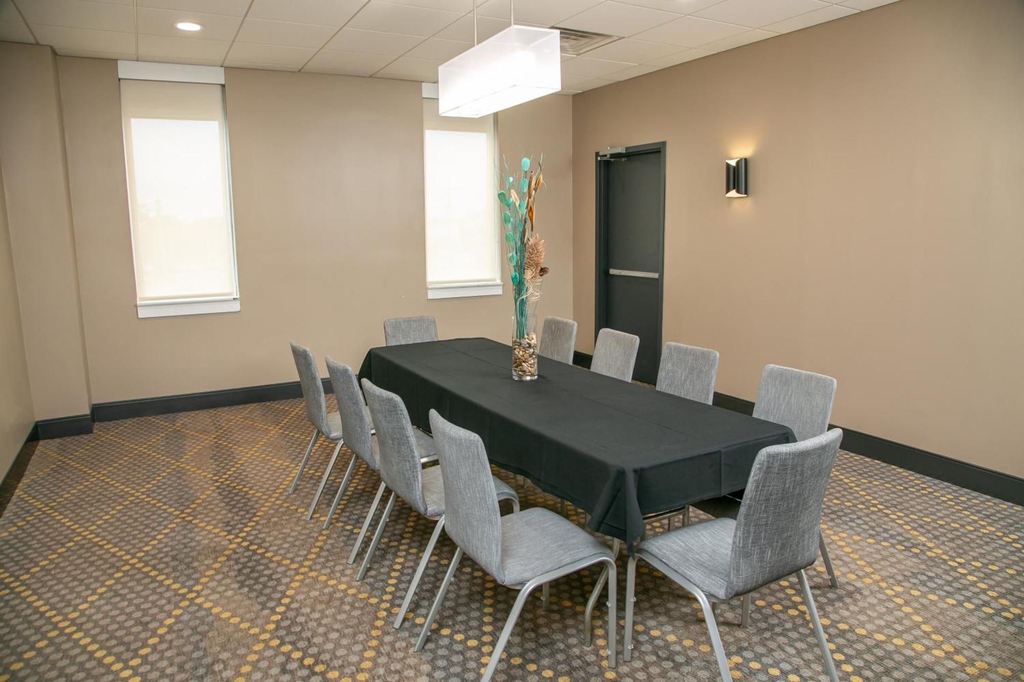 Hotel New Orleans By Ihg Metairie