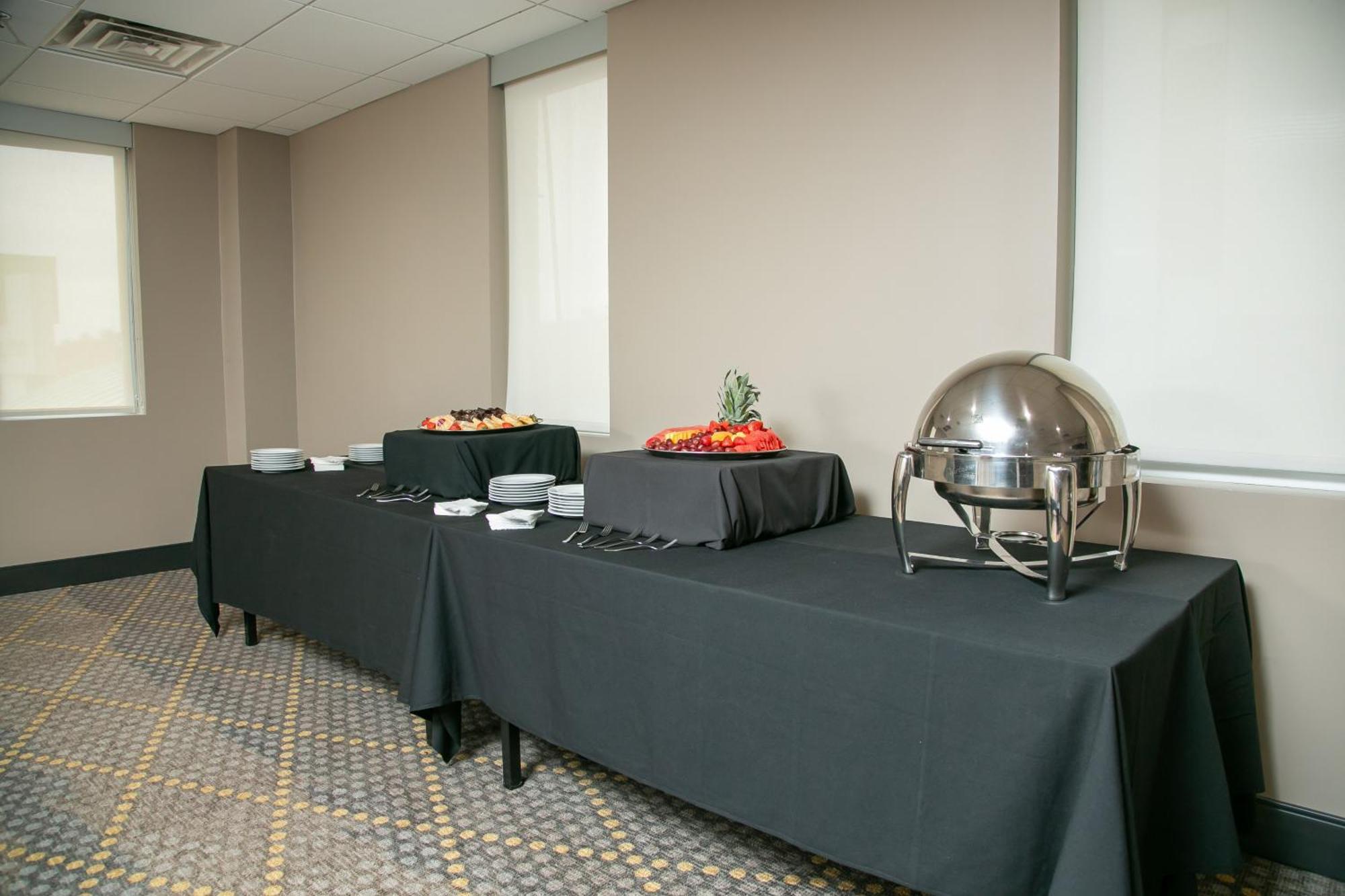 Hotel New Orleans By Ihg 3*
